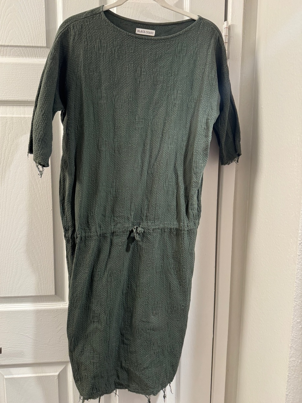Black Crane Olive Drawstring Textured Midi Dress